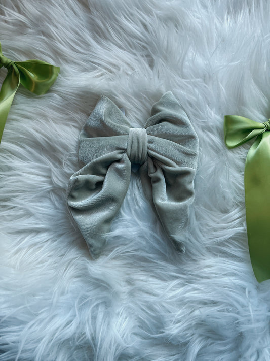 Shamrock chic Sailor bow or bow tie